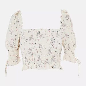Missguided Cream Ditsy Print Puff Sleeve Crop Top